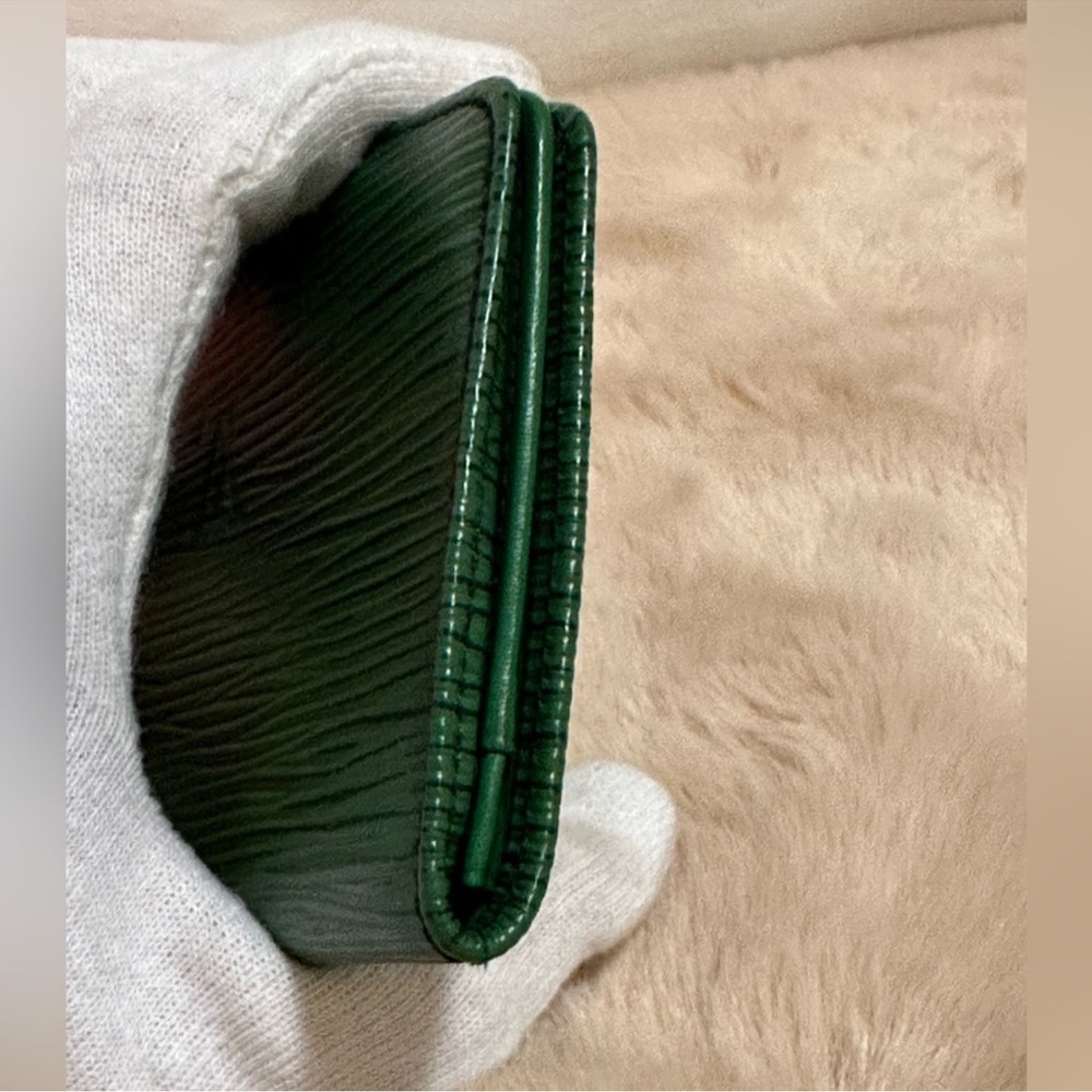 LOUIS VUITTON Coin purse Green Epi